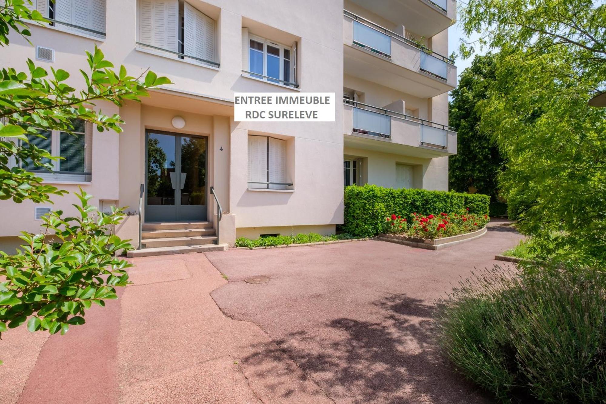 Appart 3 Suites-Chaque Suite Avec Sdo Wc Privatifs - Cuisine Commune Tassin-la-Demi-Lune Bagian luar foto